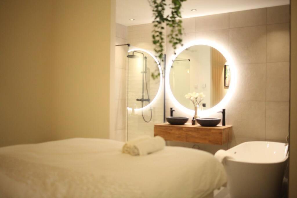 Luxury Harbour Suite With Private Parking Loosdrecht Kültér fotó